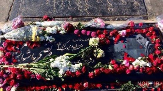 آموزش تزیین سنگ قبر با گل
