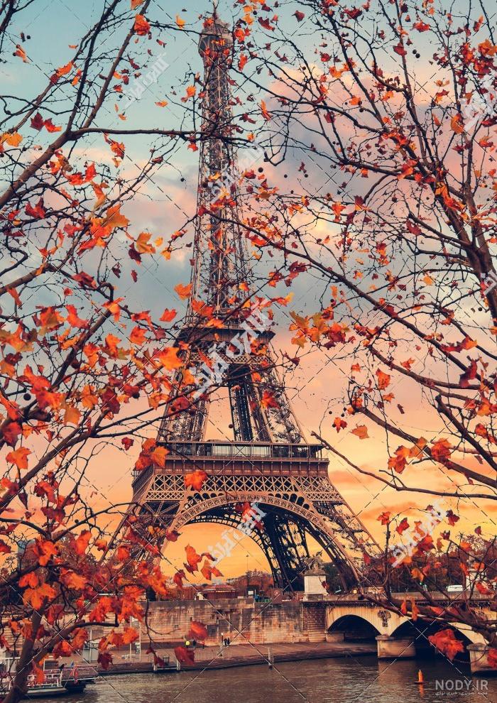 تصویر زمینه پاییزی فانتزی