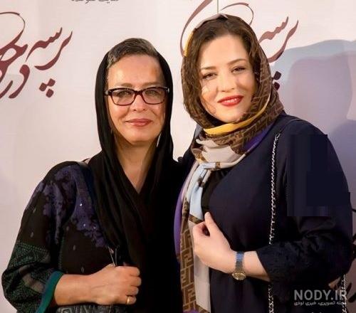 عکس پدر و مادر آزیتا حاجیان