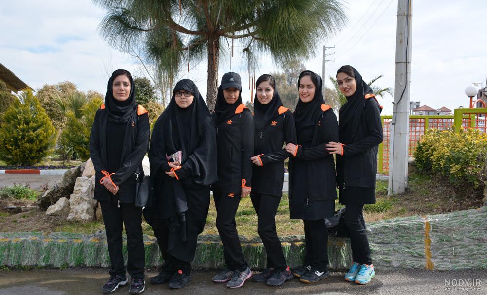 ژست عکس دانشجویی ژست عکس دانشجویی