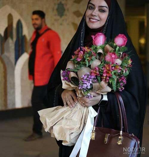 اجرای مسابقه خوانندگی الهام چرخنده