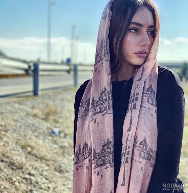 ترلان پروانه و همسرش ترلان پروانه و همسرش