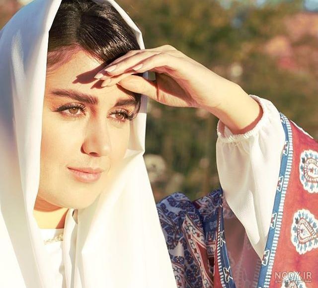 دانلود عکسهای افسانه پاکرو و همسرش