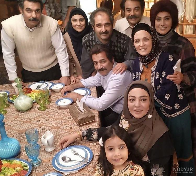 زن برزو در کلبه ای در مه