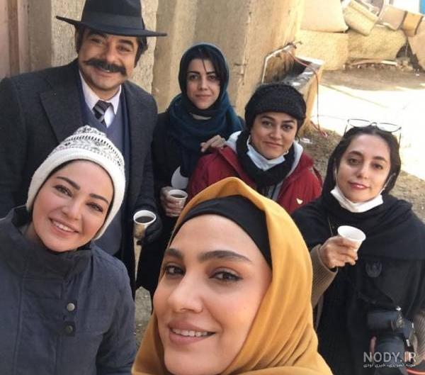 شیرین در کلبه ای در مه