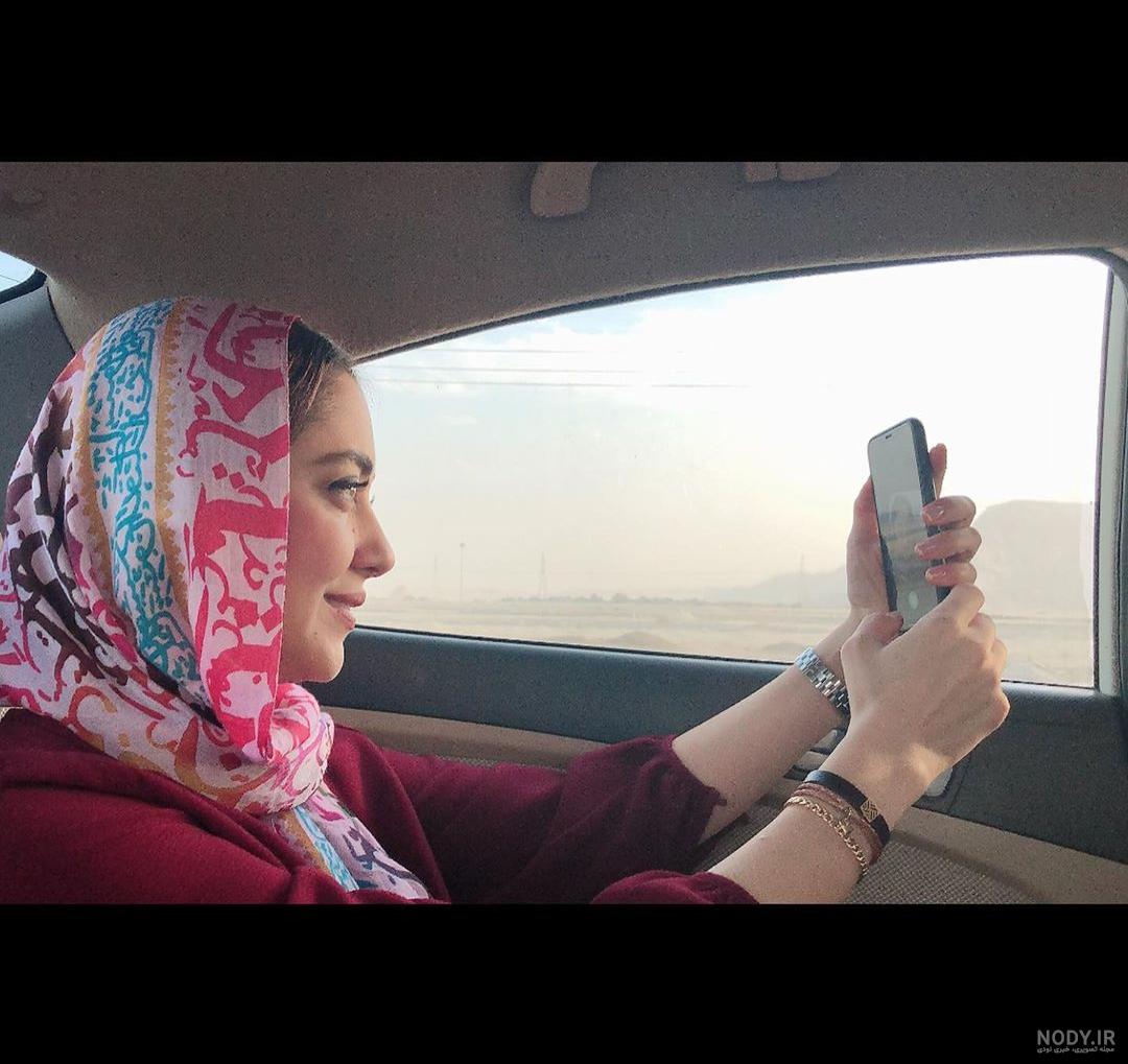 عکس بهاره افشاری در ماشین