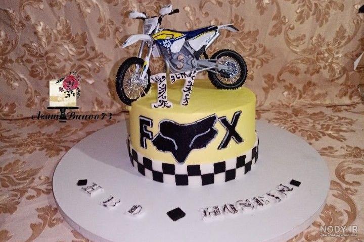 کیک تولد با طرح موتور سیکلت کیک تولد با طرح موتور سیکلت