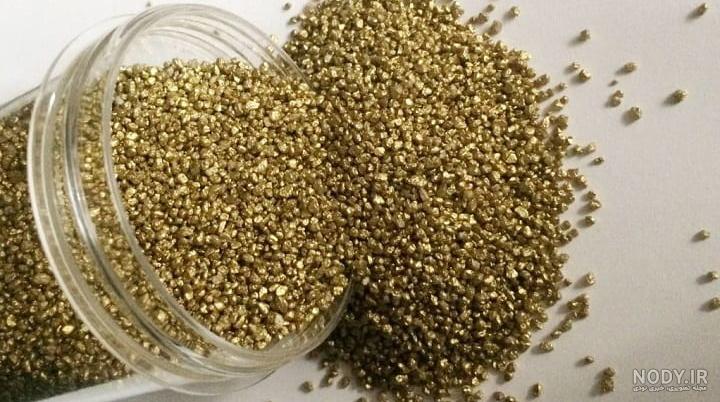 خاک طلا چه رنگی است