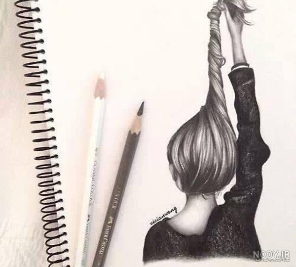 نقاشی ساده دخترانه با مداد