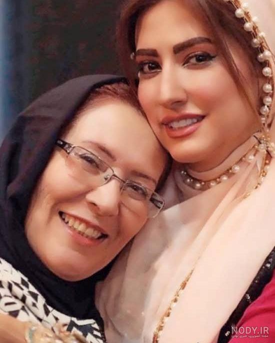 عکس صفا آقاجانی و خواهرش