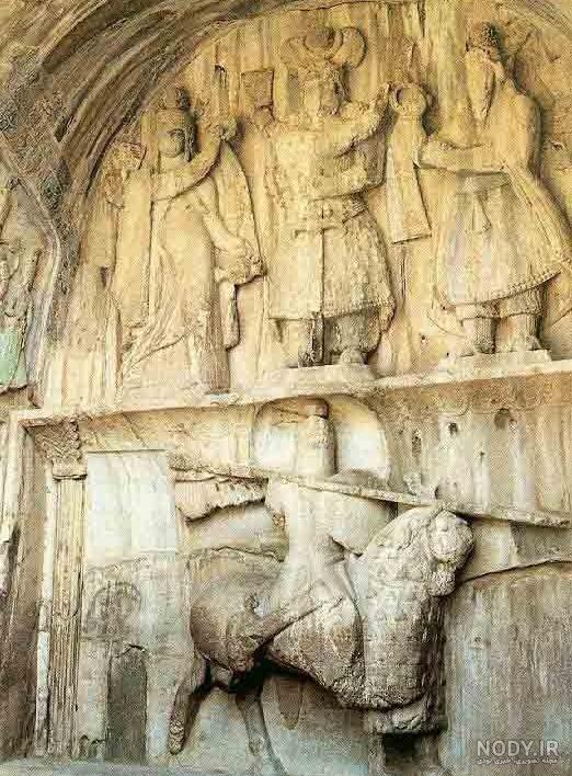 کتیبه طاق بستان در موزه ایران باستان کتیبه طاق بستان در موزه ایران باستان