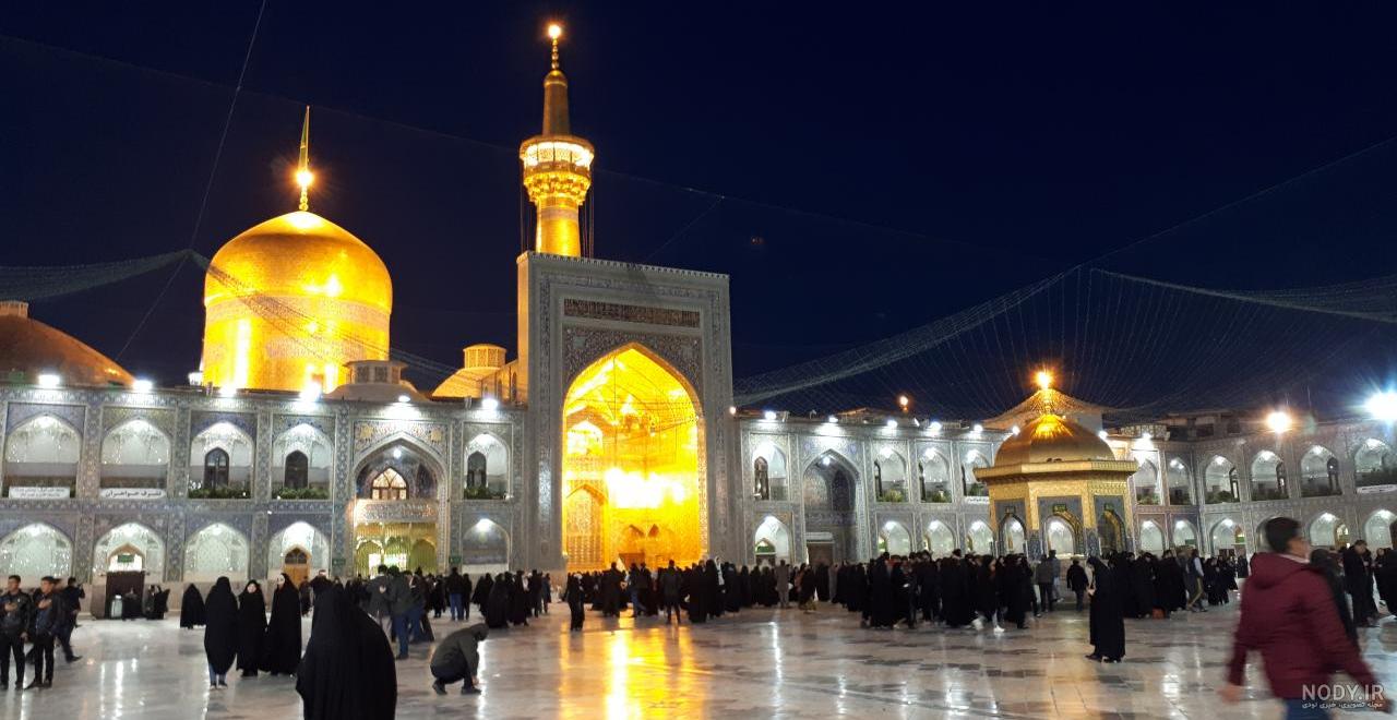 عکس حرم امام رضا با کبوتر