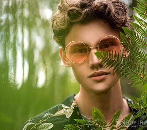 عکس پروفایل پسرانه با عینک دودی