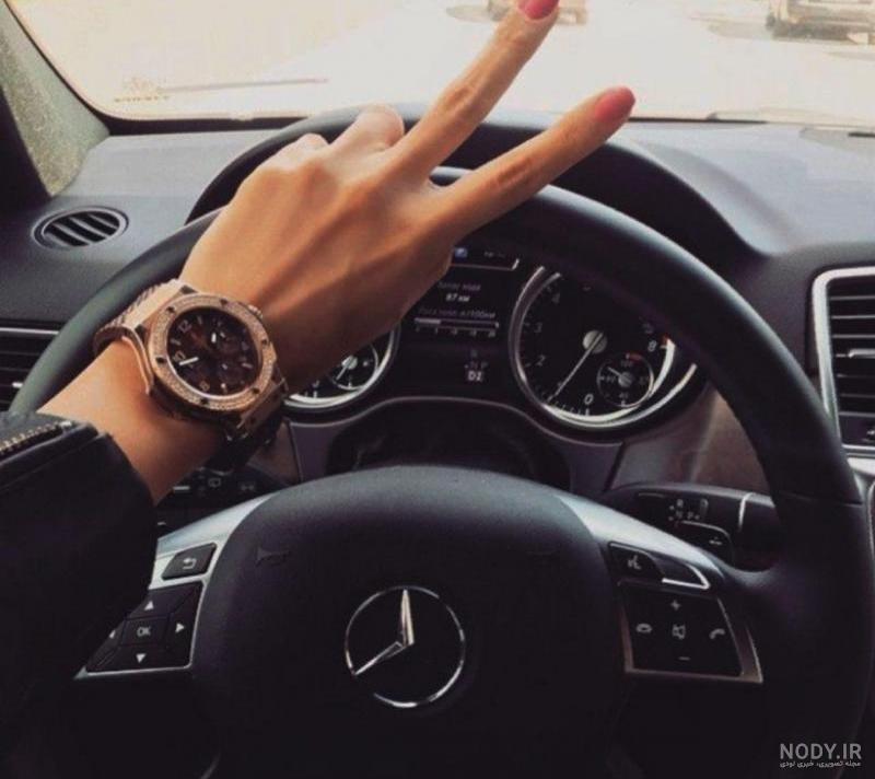 عکس دختر با ماشین لامبورگینی