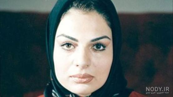 الیزابت امینی بی حجاب