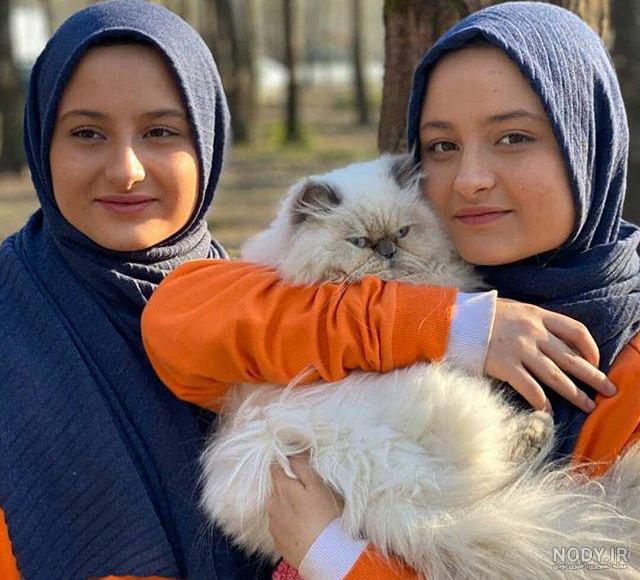 عکس سارا و نیکا با لباس عروس