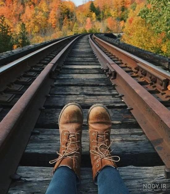 عکس پروفایل دختر روی ریل قطار