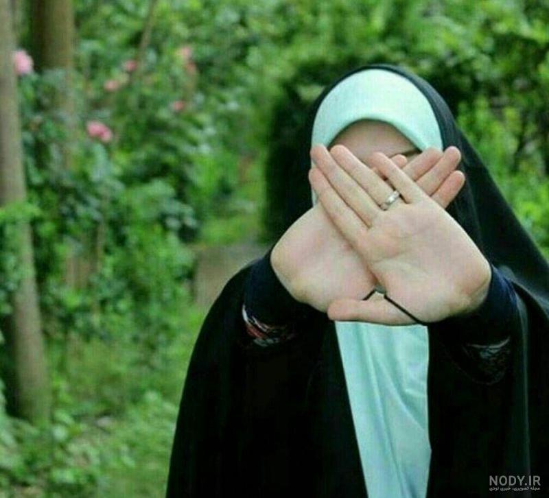 عکس انیمه ی با حجاب