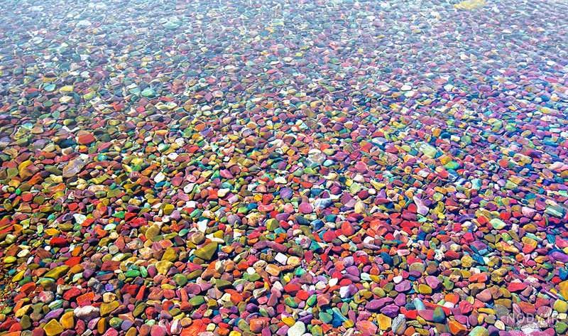 عکس سنگ های رنگی