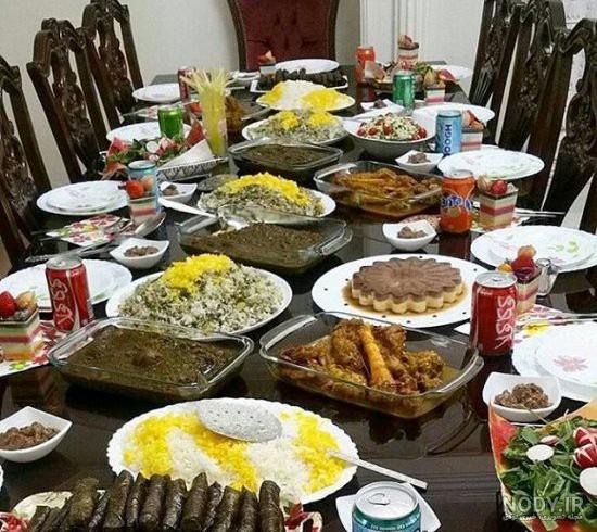 نحوه چیدن سفره غذا روی زمین نحوه چیدن سفره غذا روی زمین