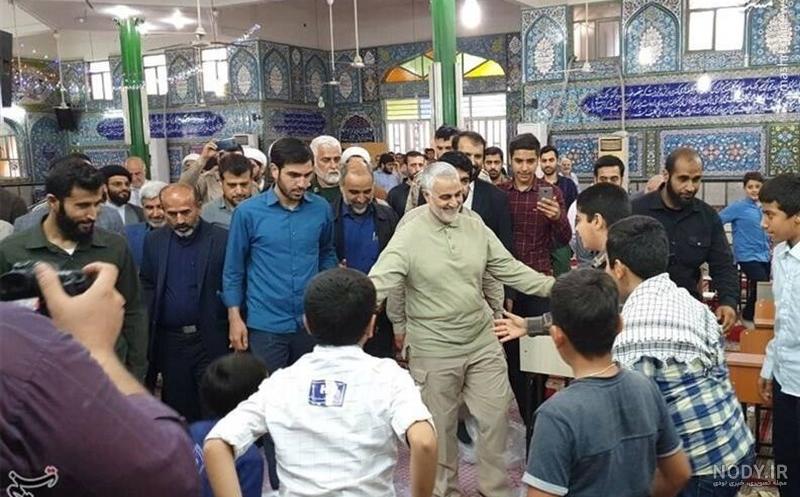 سردار سلیمانی در سیل خوزستان سردار سلیمانی در سیل خوزستان