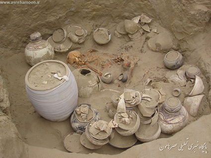 سنگ چین قبر گبری سنگ چین قبر گبری