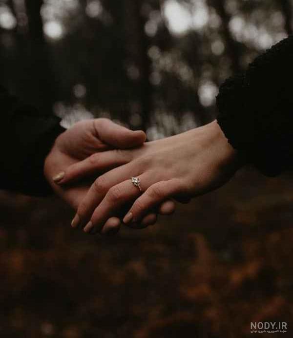 عکس دست دونفره طبیعی تو ماشین