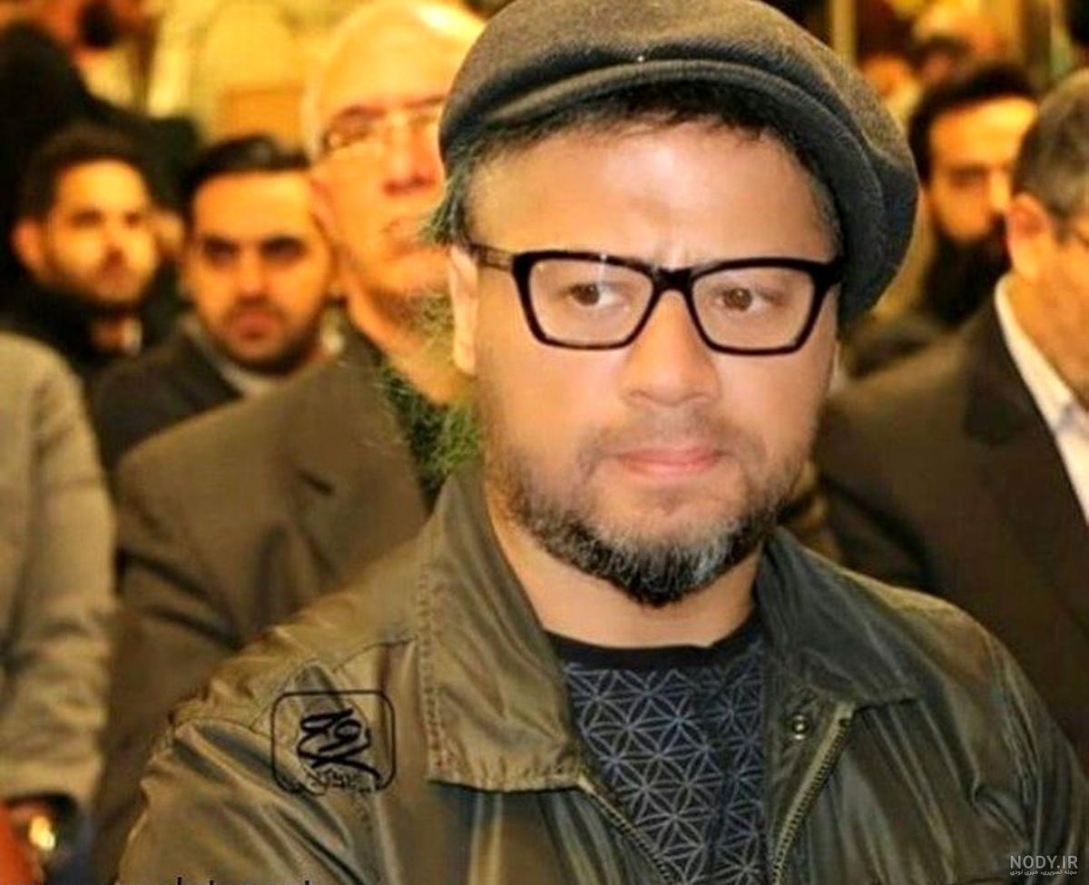 عکس علی صادقی و همسرش و بچه هایش
