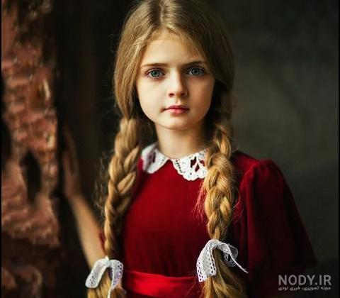 دختر بچه چشم سبز
