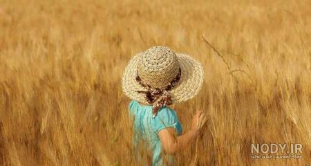 عکس عاشقانه در گندم زار عکس عاشقانه در گندم زار