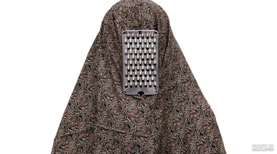 عکس دختر با تفنگ کلاش عکس دختر با تفنگ کلاش