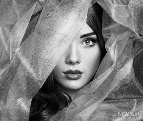 نقاشی روی صورت پروانه