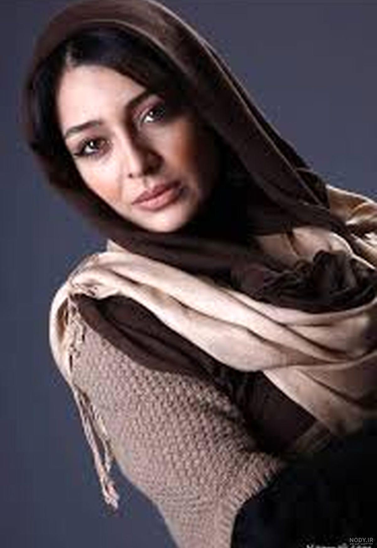همسر ساره بیات همسر ساره بیات
