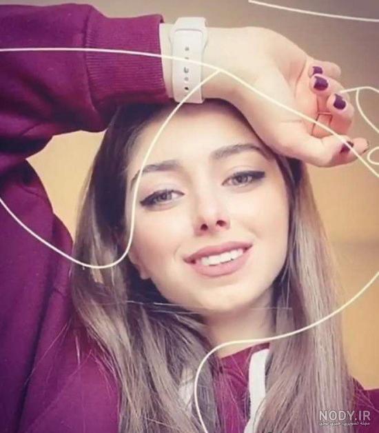 ایده گرفتن عکس سلفی ایده گرفتن عکس سلفی