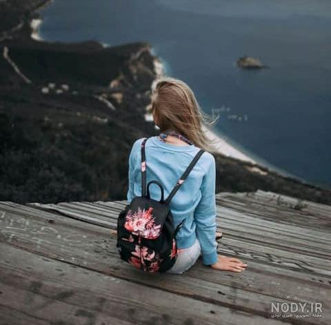 عکس دختر از پشت سر با روسری