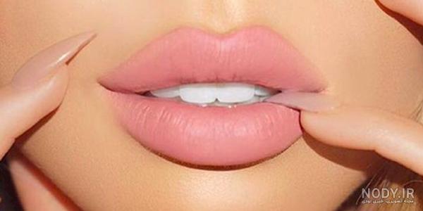 عکس لب طبیعی برای پروفایل