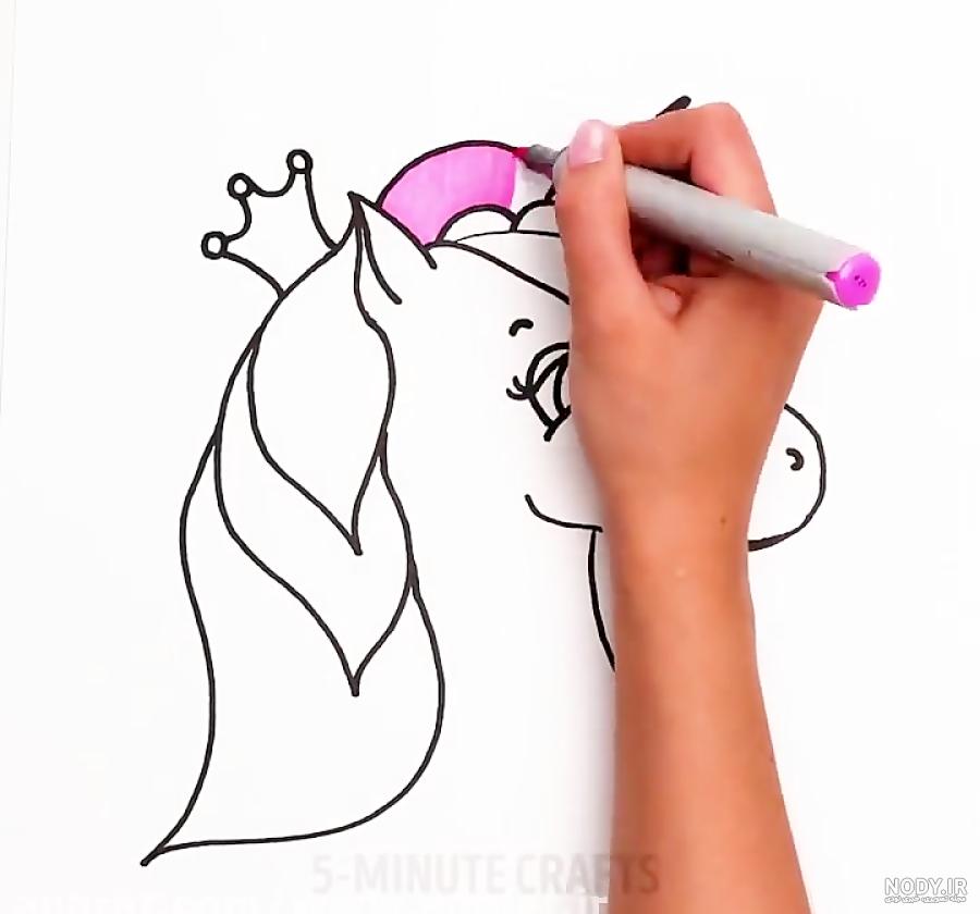 نقاشی ساده رنگی