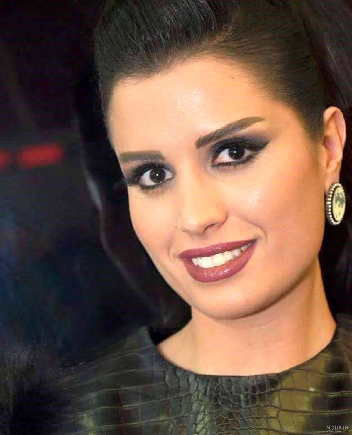 مونا کرمی اینستا