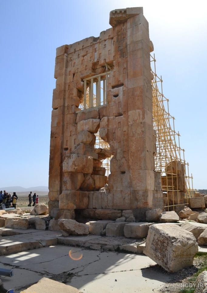 کاخ کوروش دشتستان
