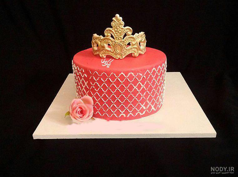 کیک تاج طلایی دخترانه