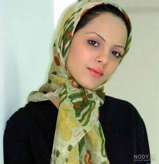 چکامه چمن ماه و همسرش