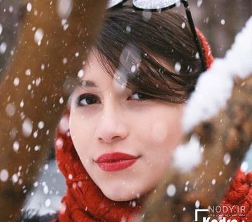 ژست عکاسی در باغ ژست عکاسی در باغ