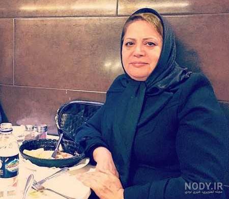 عکس دختری که کنار سیاوش خیرابی خوابیده عکس دختری که کنار سیاوش خیرابی خوابیده