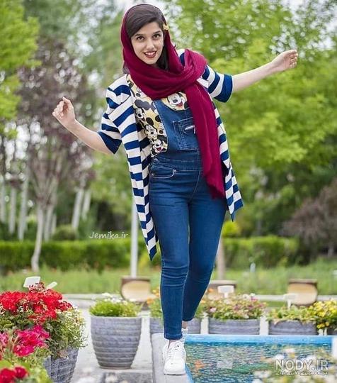 ژست عکاسی دخترانه در باغ