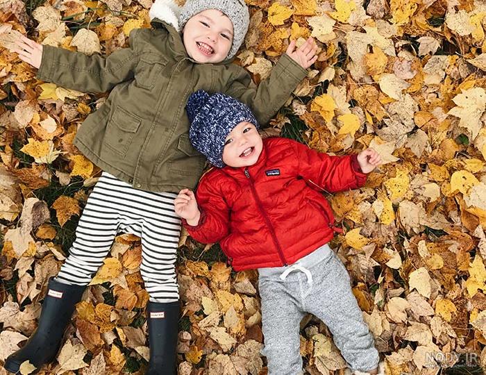 ژست عکس پاییزی دخترانه اینستاگرام