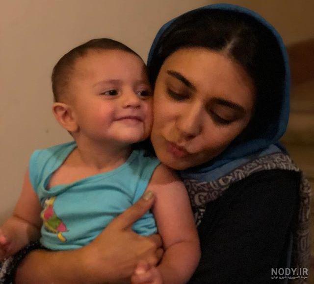 لیندا کیانی و همسرش و فرزندش