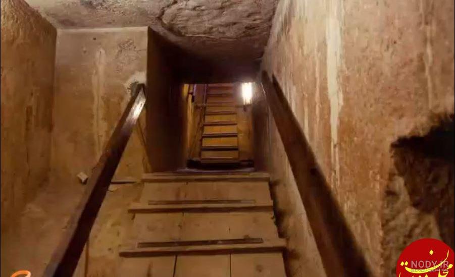 گنج داخل اهرام مصر