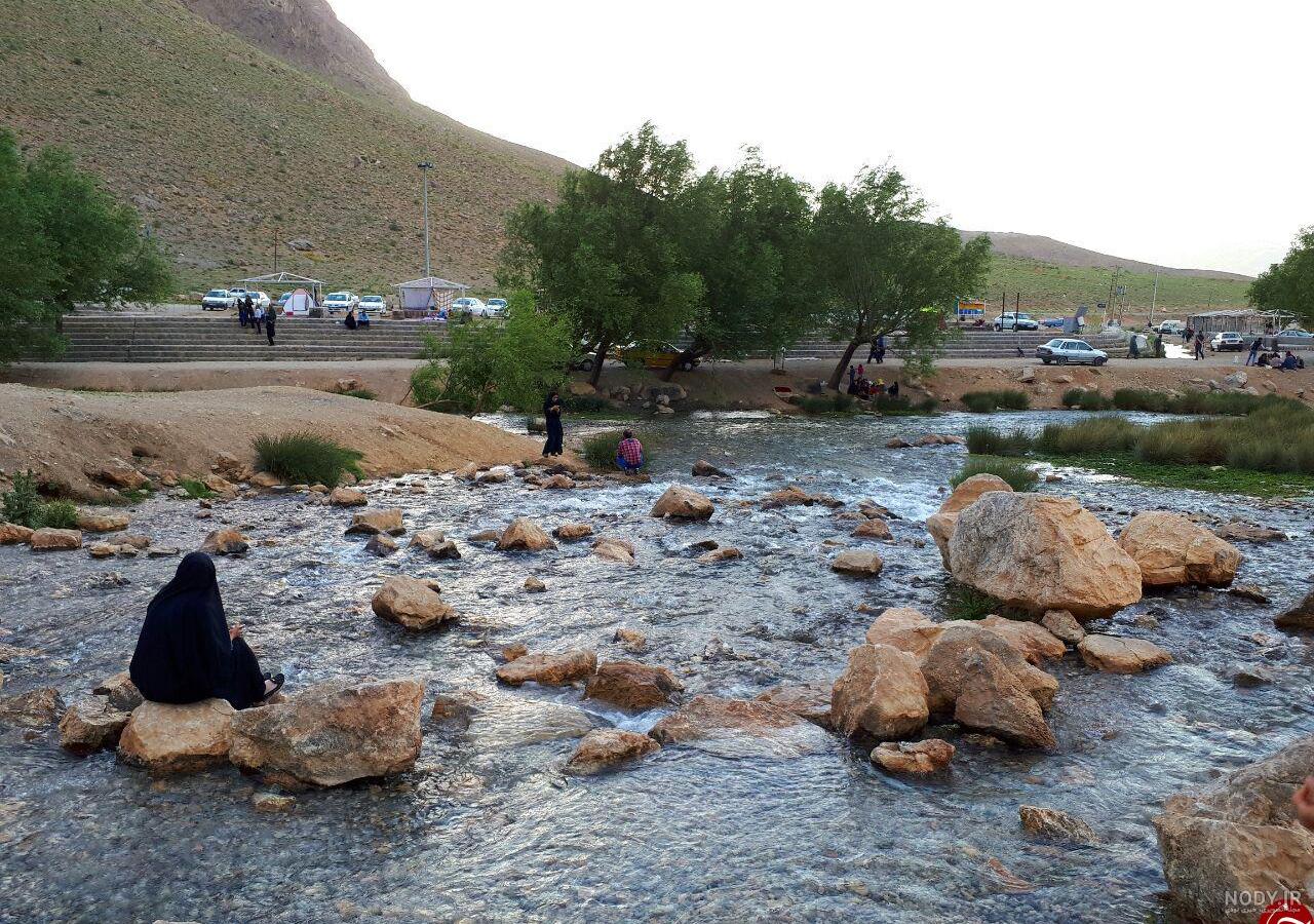 عکس از چشمه طبیعت عکس از چشمه طبیعت