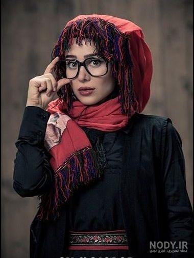 عکس با عینک دودی دخترانه عکس با عینک دودی دخترانه
