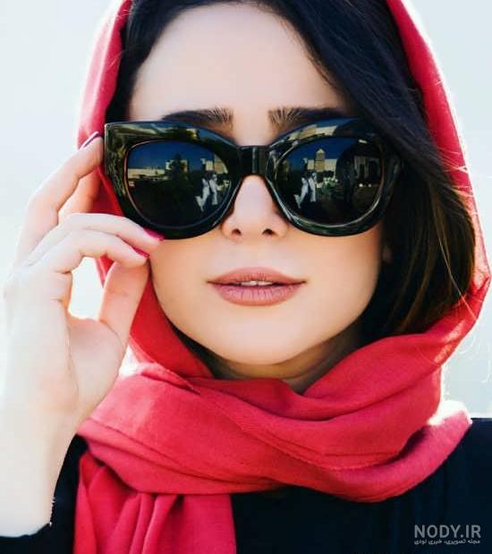 عکس با عینک دودی پسرانه عکس با عینک دودی پسرانه